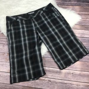 Columbia Titanium Gray Plaid Shorts Size 14